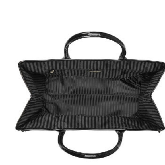 🌸Victoria's Secret City Patch XL Tote🌸 - Picture 3 of 4